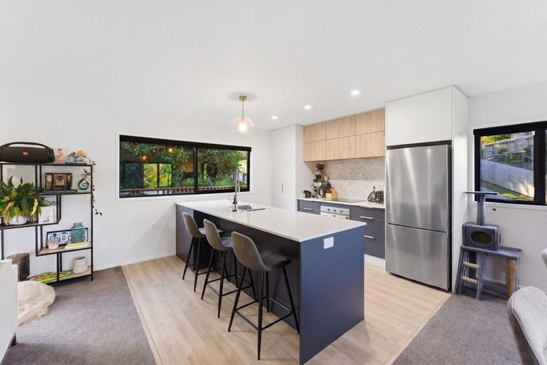 Photo of property in 59 Wallath Road, Westown, New Plymouth, 4310