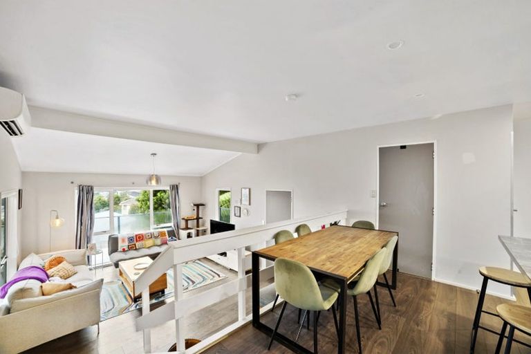 Photo of property in 6 Swadel Way, Karori, Wellington, 6012