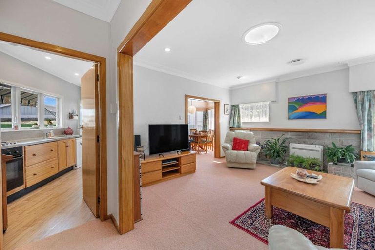 Photo of property in 32 Exeter Crescent, Pirimai, Napier, 4112