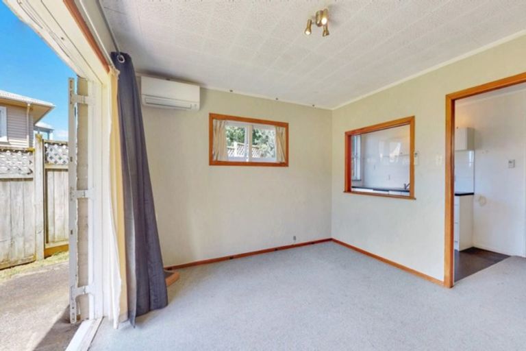 Photo of property in 22b Milton Road, Orewa, 0931