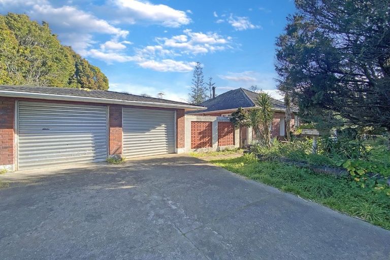 Photo of property in 488d Don Buck Road, Massey, Auckland, 0614