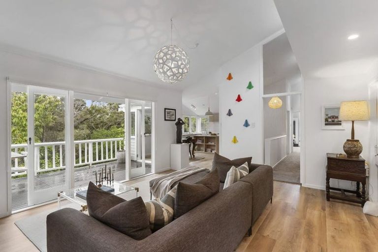 Photo of property in 21 Vienna Place, Birkenhead, Auckland, 0626