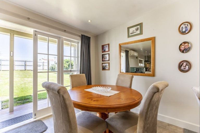 Photo of property in 34 Tavistock Road, Waipukurau, 4200