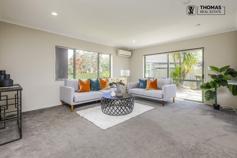 Photo of property in 5 Secoia Crescent, Mangere, Auckland, 2022