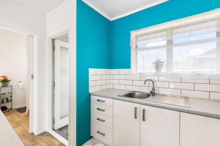 Photo of property in 2/46 Takanini Road, Takanini, 2112