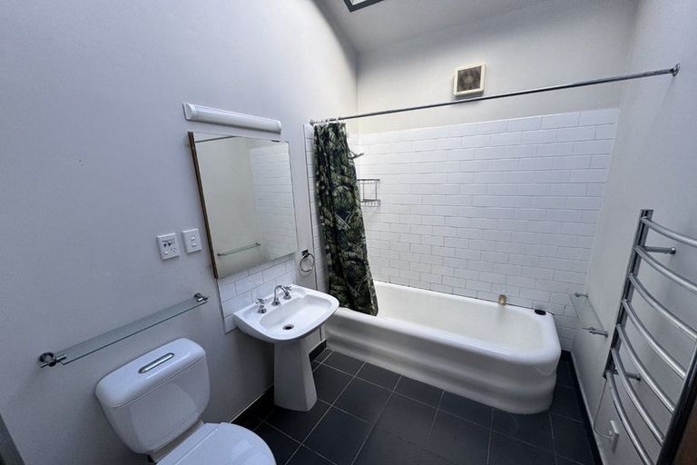 Photo of property in 4 Butt Street, Brooklyn, Wellington, 6021
