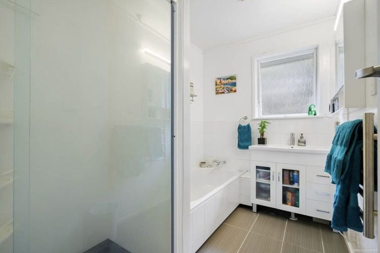 Photo of property in 14 Opal Avenue, Pakuranga, Auckland, 2010