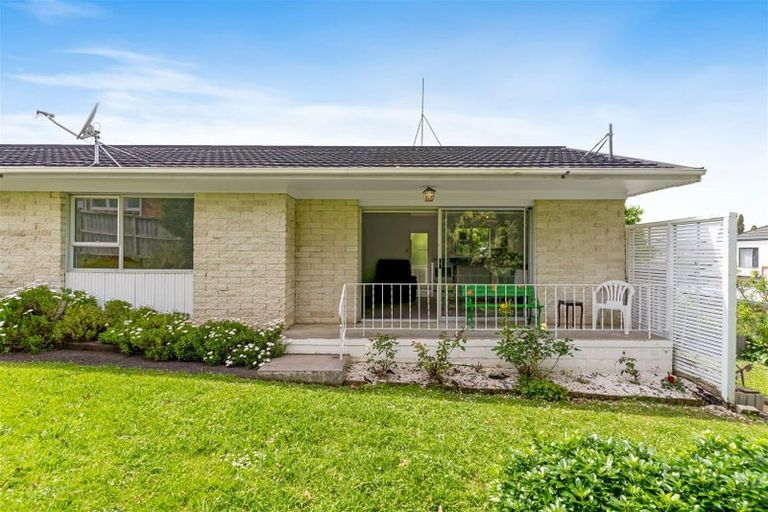 Photo of property in 2/14 Pegler Drive, Howick, Auckland, 2014