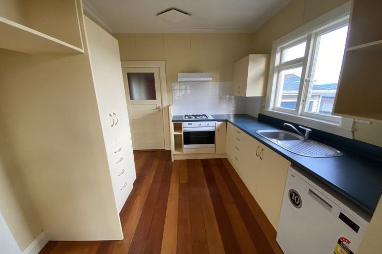 Photo of property in 42 Matamau Street, Palmerston North, 4414