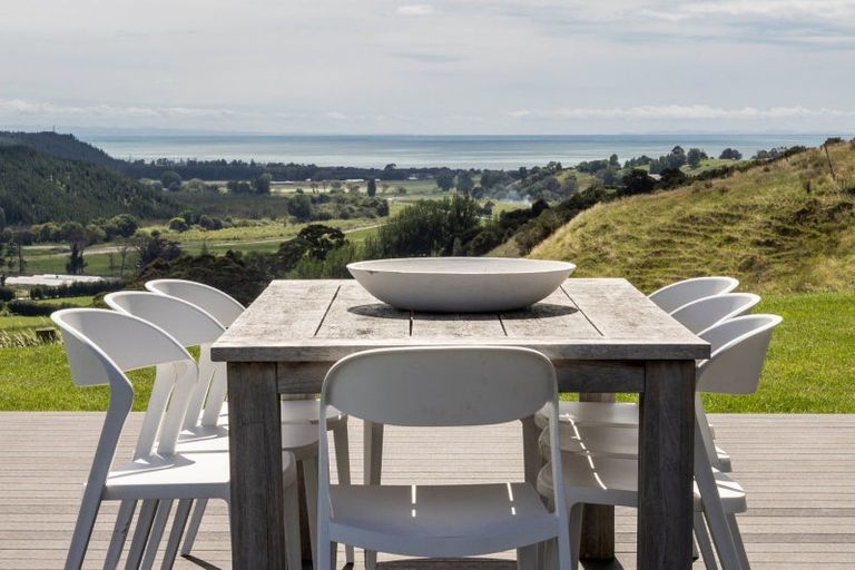 Photo of property in 170 Eskridge Drive, Eskdale, Napier, 4182