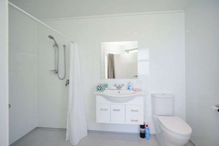 Photo of property in 37 Paremoremo Road, Lucas Heights, Auckland, 0632