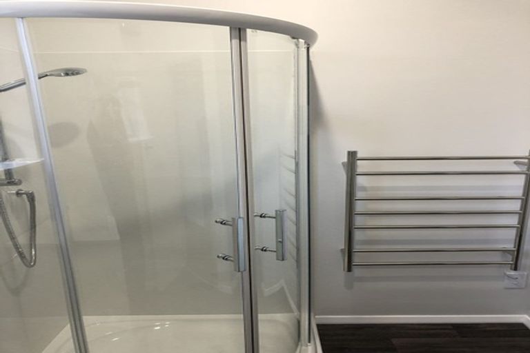 Photo of property in 33 Hindmarsh Street, Johnsonville, Wellington, 6037