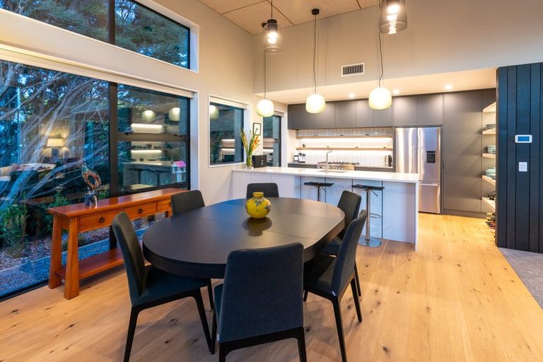 Photo of property in 4 Kanuka Close, Waikanae, 5036