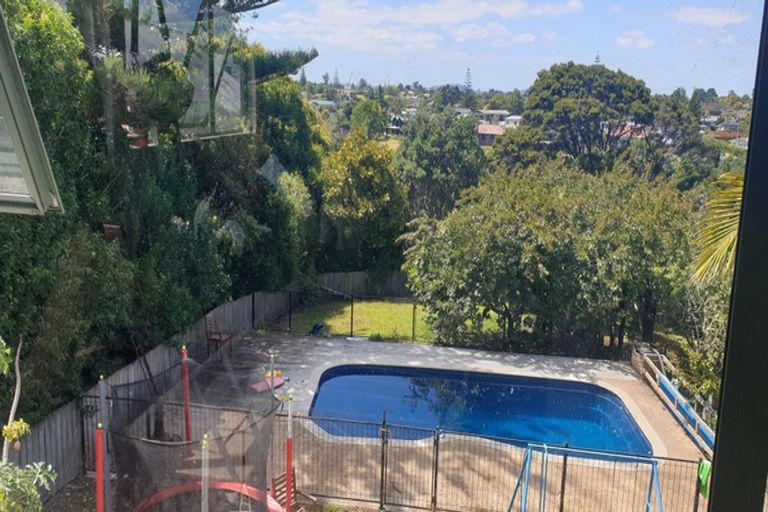 Photo of property in 163b Colwill Road, Massey, Auckland, 0614