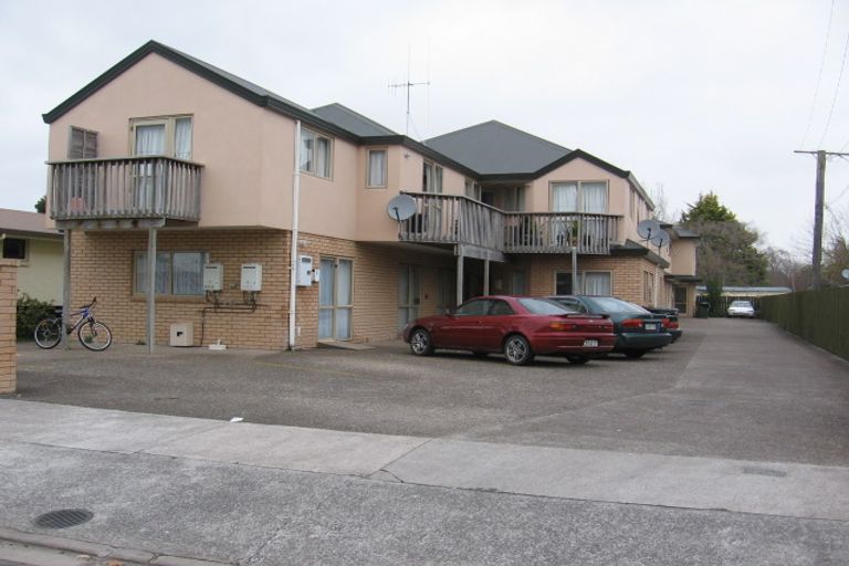 Photo of property in 4/3 Inverness Avenue, Hamilton East, Hamilton, 3216