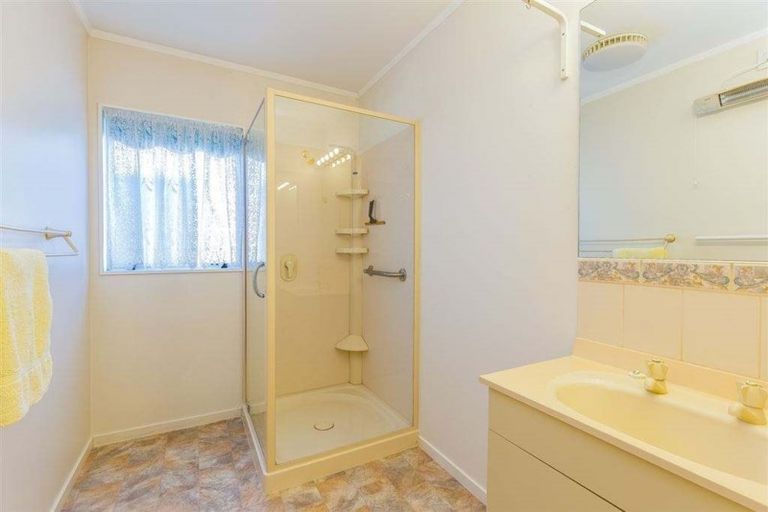 Photo of property in 10 Macalister Place, Miramar, Wellington, 6022