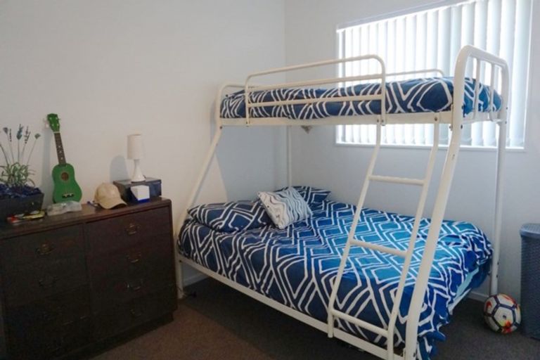 Photo of property in 25 Kotuku Crescent, Takanini, 2112