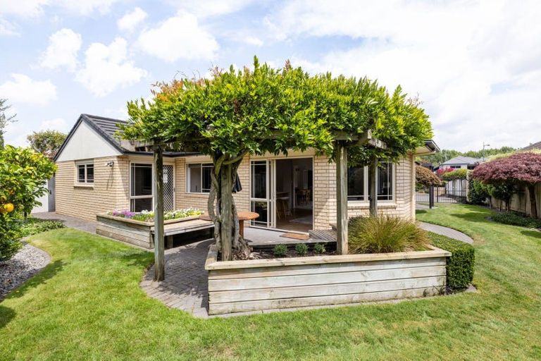 Photo of property in 22 Keswick Crescent, Huntington, Hamilton, 3210