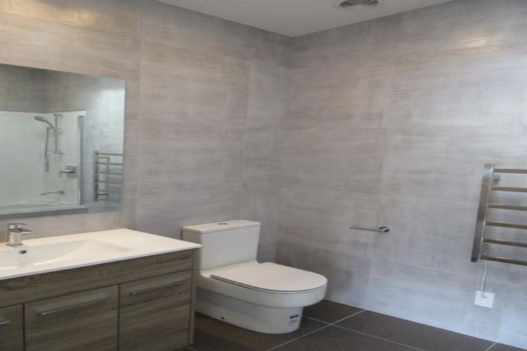 Photo of property in 14/5 Perekia Street, Albany, Auckland, 0632