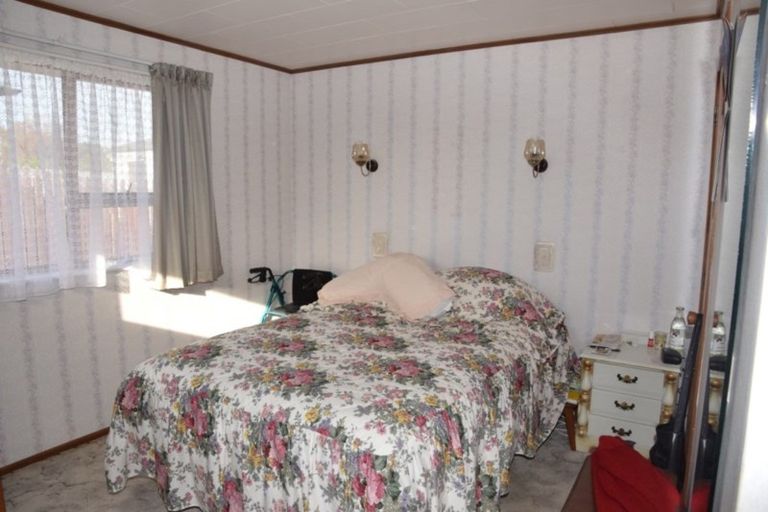 Photo of property in 17 Milford Street, Heidelberg, Invercargill, 9812