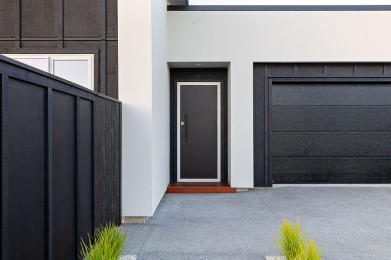 Photo of property in 20 Mangatainoka Lane, Awapuni, 4412
