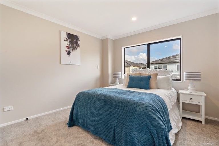 Photo of property in 10 Hinoki Way, Flat Bush, Auckland, 2019