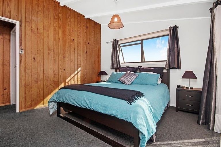 Photo of property in 4 Lina Place, Waiuku, 2123