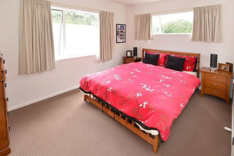 Photo of property in 98b Verran Road, Birkdale, Auckland, 0626