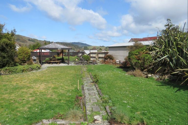 Photo of property in 32- 34 Coal Street, Reefton, 7830