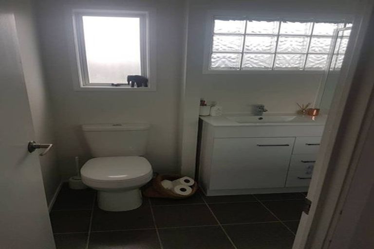 Photo of property in 1/360 Bucklands Beach Road, Bucklands Beach, Auckland, 2012