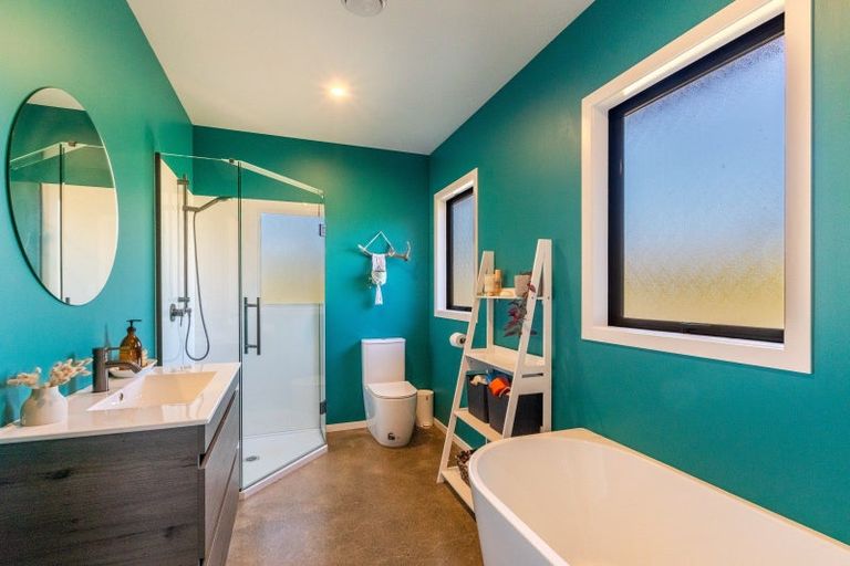 Photo of property in 360 Maharakeke Road, Waipukurau, 4281