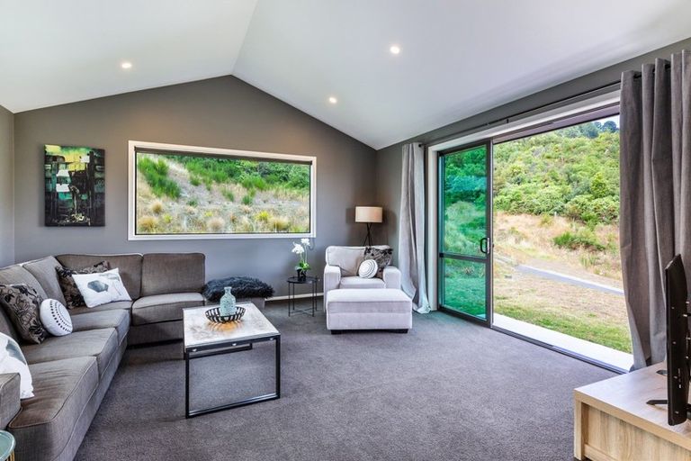 Photo of property in 13 Sparrowhawk Way, Kinloch, Taupo, 3377