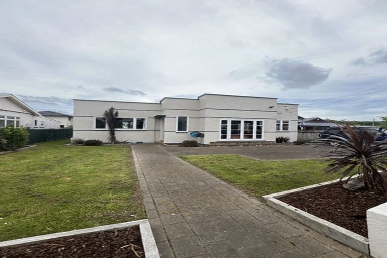 Photo of property in 3 Anderson Grove, Epuni, Lower Hutt, 5011