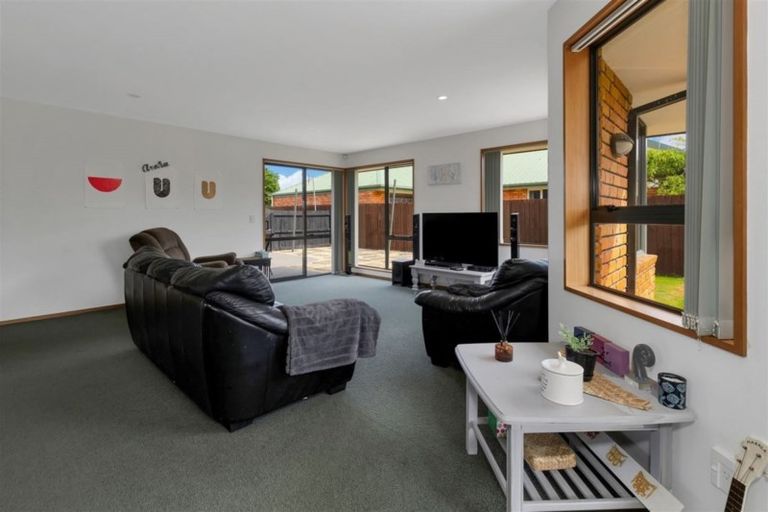 Photo of property in 16 Golding Avenue, Rangiora, 7400