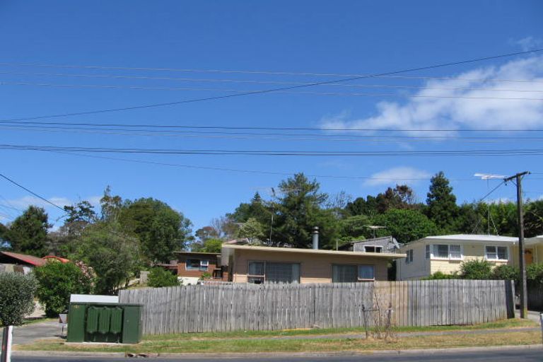 Photo of property in 2/73 Eskdale Road, Birkdale, Auckland, 0626