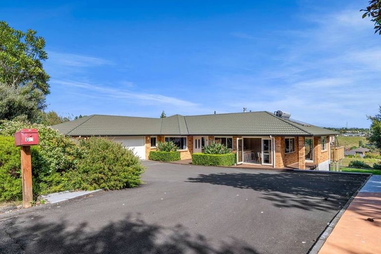 Photo of property in 6c Highfield Place, Highlands Park, New Plymouth, 4312