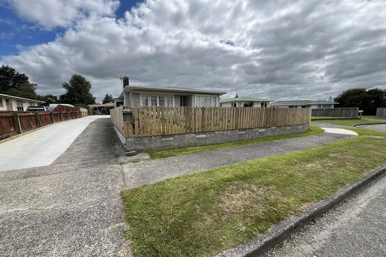 Photo of property in 8 Freyberg Street, Feilding, 4702