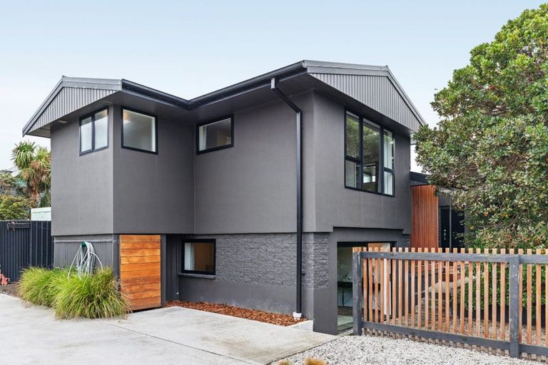 Photo of property in 190 Estuary Road, South New Brighton, Christchurch, 8062
