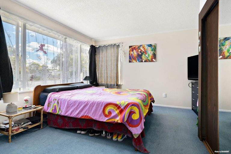 Photo of property in 30 Jupiter Street, Rosehill, Papakura, 2113