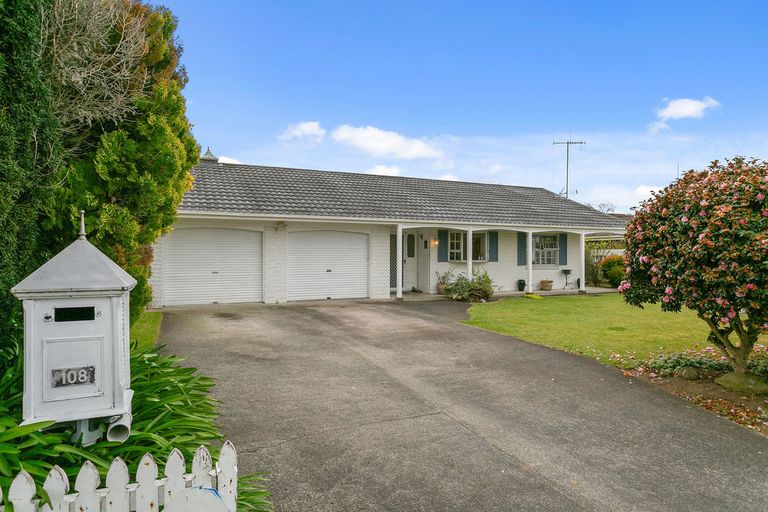 Photo of property in 108 Grey Street, Cambridge, 3434