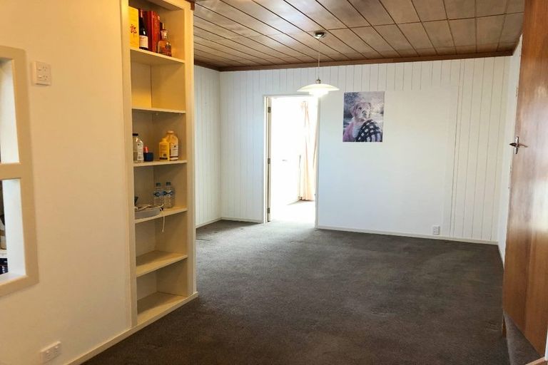 Photo of property in 13 Seakens Way, Glen Eden, Auckland, 0602