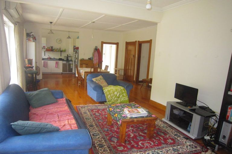 Photo of property in 485 Ohiro Road, Brooklyn, Wellington, 6021