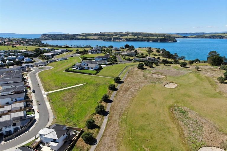Photo of property in 30 Whale Bay Rise, Gulf Harbour, 0930