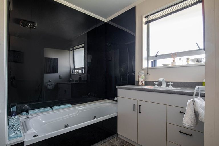 Photo of property in 43 Jollys Road, Cromwell, 9310