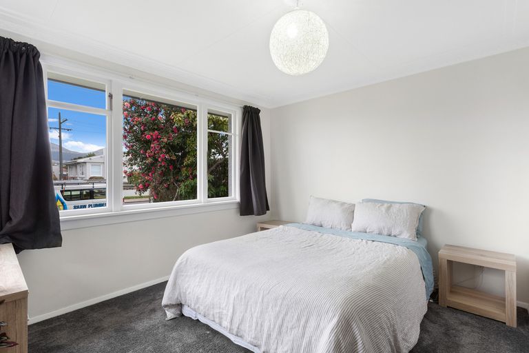 Photo of property in 12 Graham Street, Mosgiel, 9024