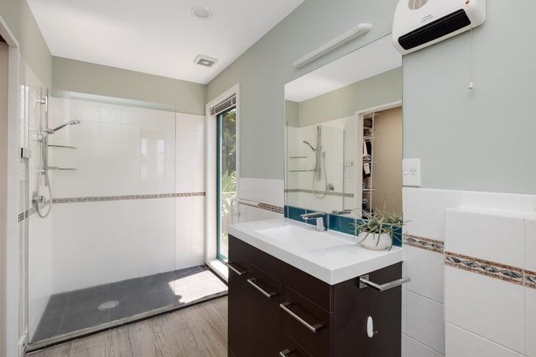 Photo of property in 9 Bay Street, Matua, Tauranga, 3110