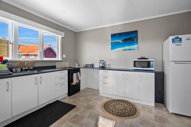 Photo of property in 16 Ruawai Wharf Road, Ruawai, 0530