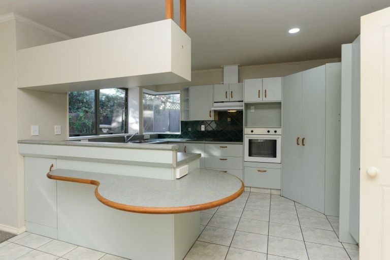 Photo of property in 1/217 Mcleod Street, Camberley, Hastings, 4120