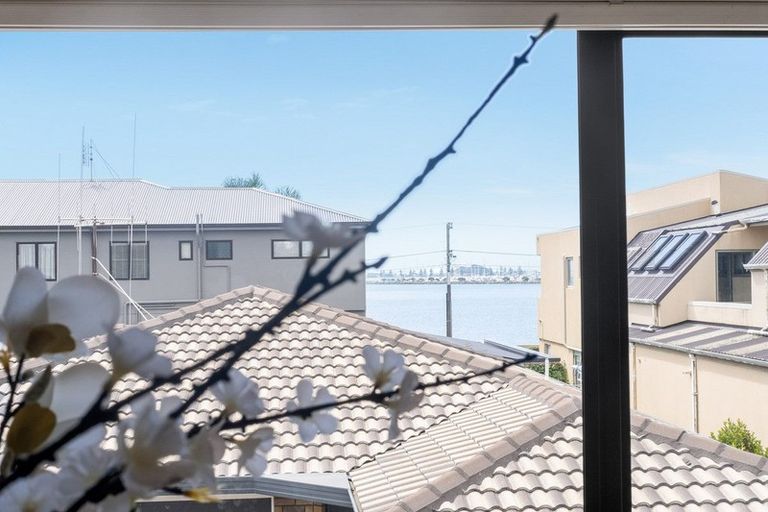 Photo of property in 5 Finlowe Way, Otumoetai, Tauranga, 3110