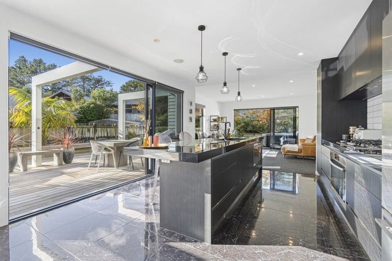 Photo of property in 13 Fernbrook Drive, Hurworth, New Plymouth, 4310